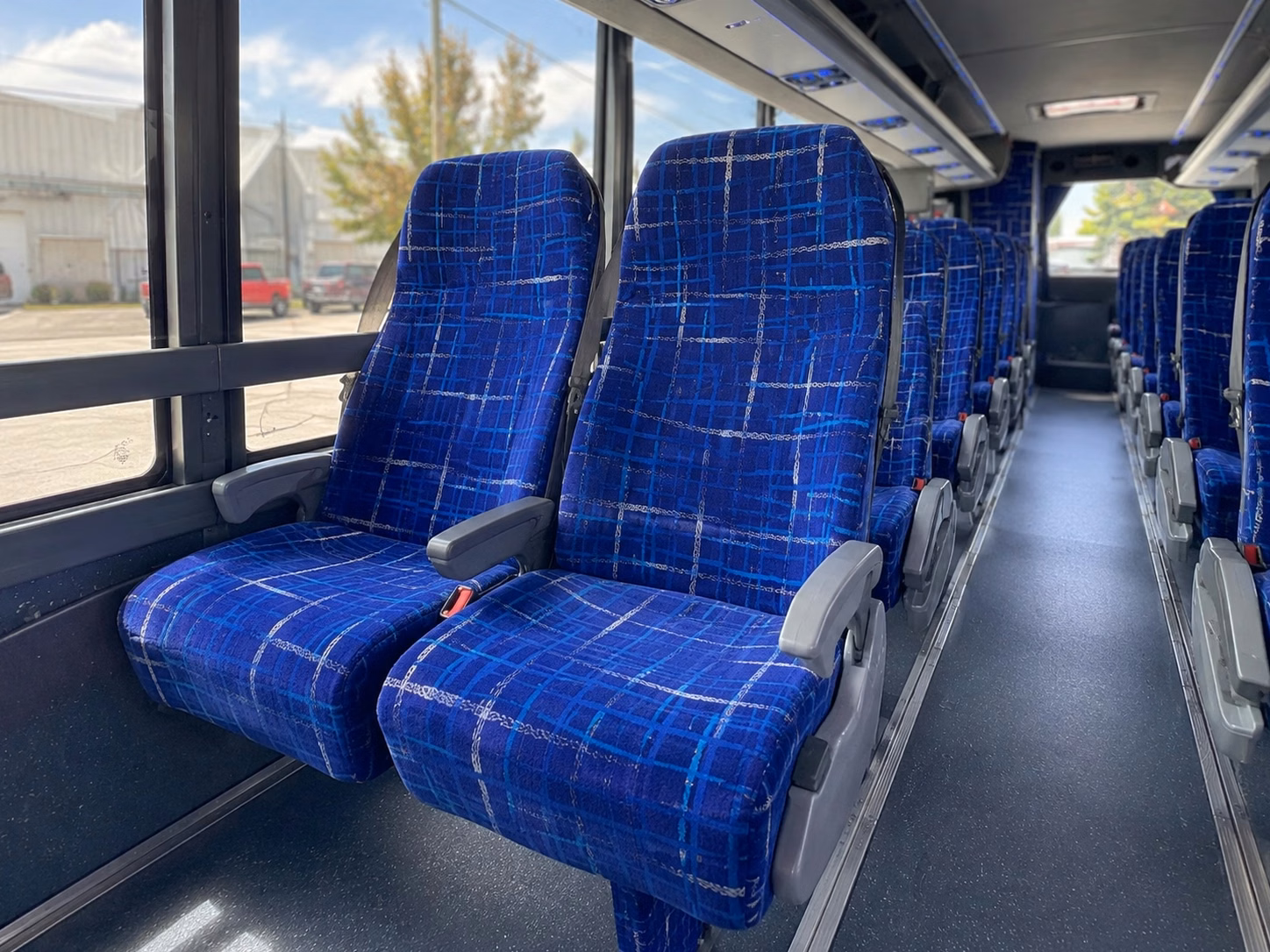 what makes busrentalaustin com the smart choice for austin prom transportation planning